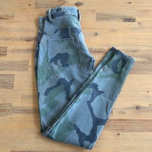 Brandy Melville camo pants
